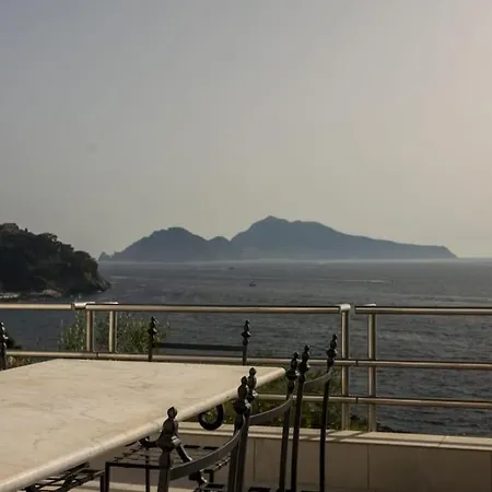 Silvana Villa
